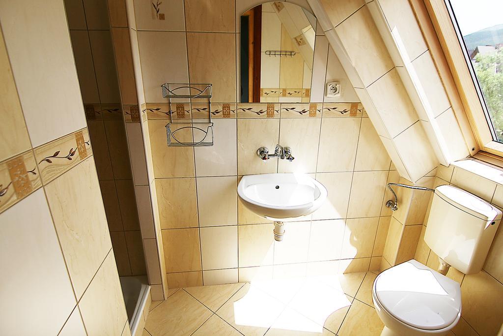 Willa Slavita Wygodne Pokoje Z Lazienkami, Tv, Wifi, Duzy Parking Ul Pardalowka ザコパネ 部屋 写真